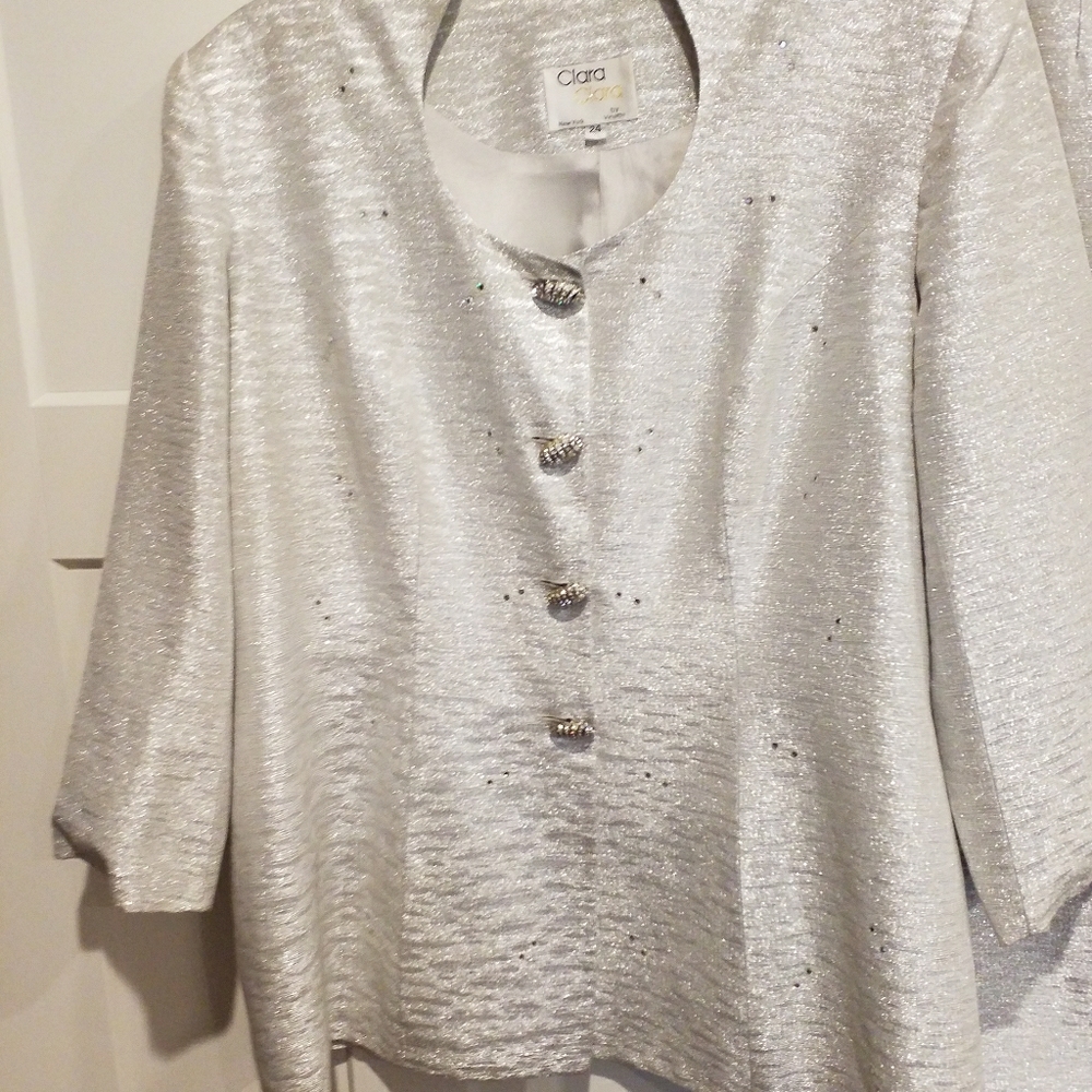 Clara Clara Silver Church Suit Size 24